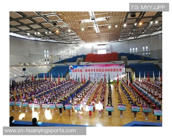 足球宝贝写真展现青春魅力与运动激情的完美结合